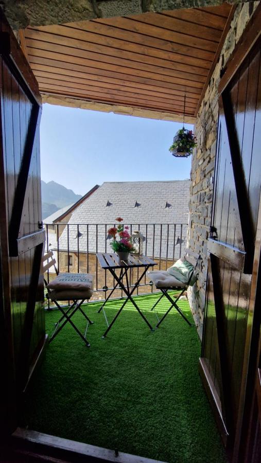 Valtrama Suite Tramacastilla de Tena Luaran gambar